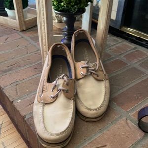 Sperry 8.5 top siders